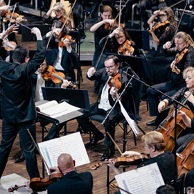 Tarmo Peltokoski Conducts Holst, Williams and Maskats - Latvian National Symphony Orchestra